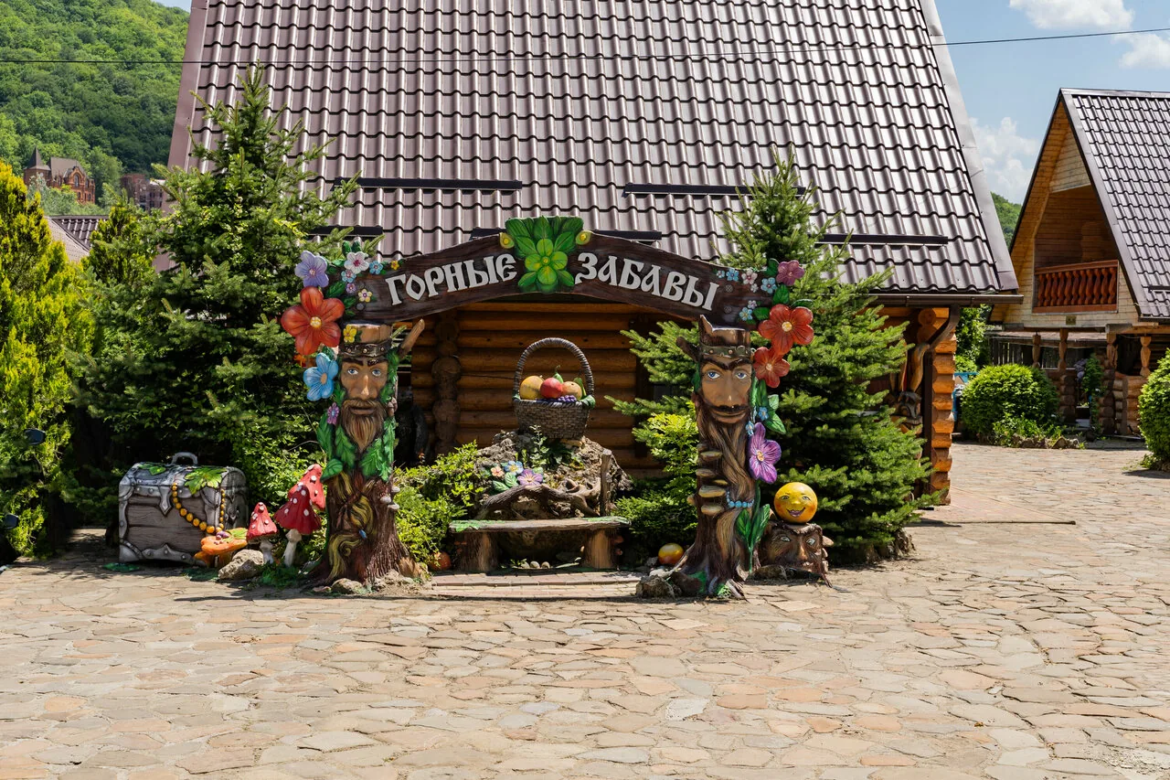 4-х местн. номер в домике у бассейна №11,№13,№15,№17,19
