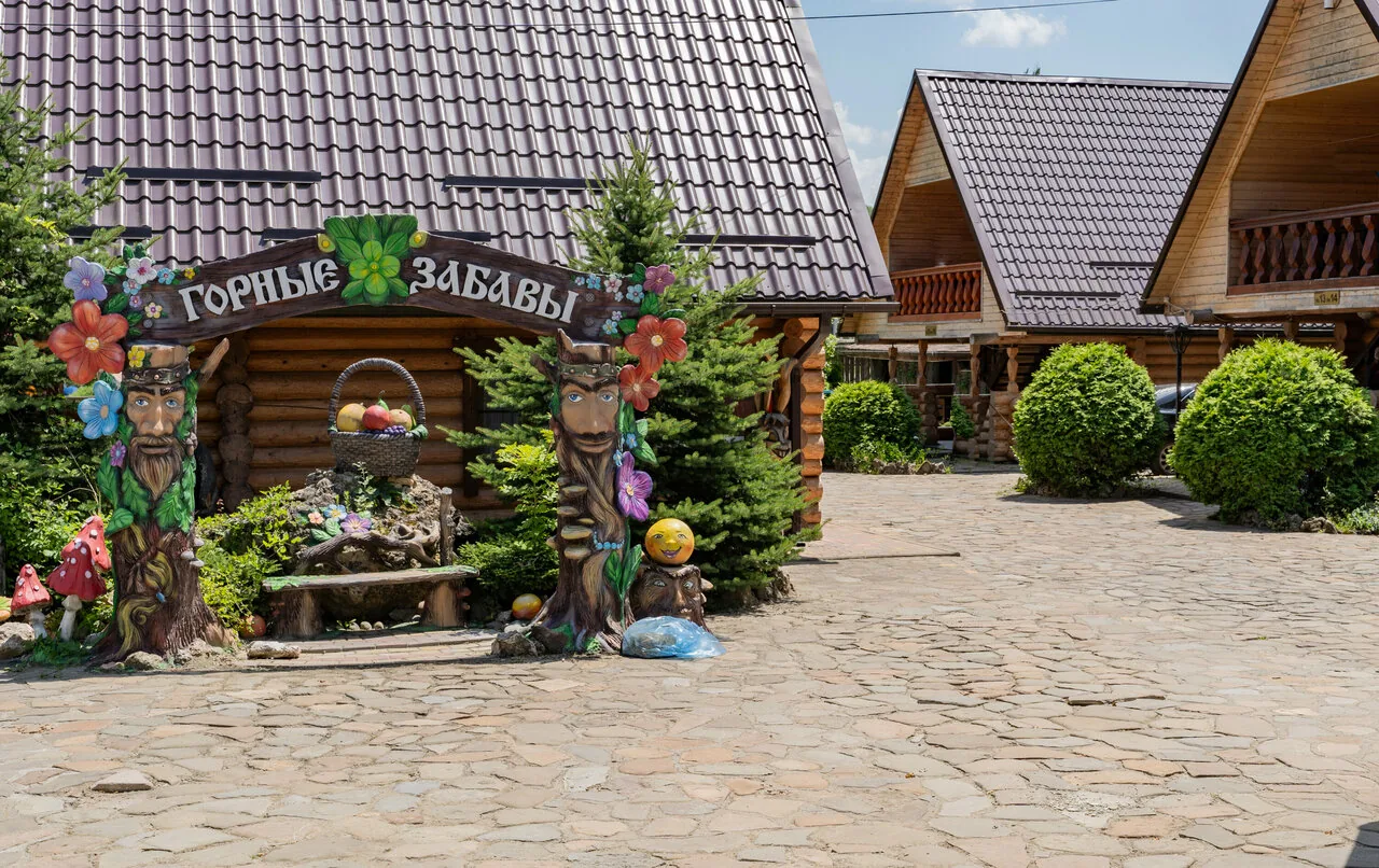 4-х местн. номер в домике у бассейна № 12,№14,№16,№18,№20